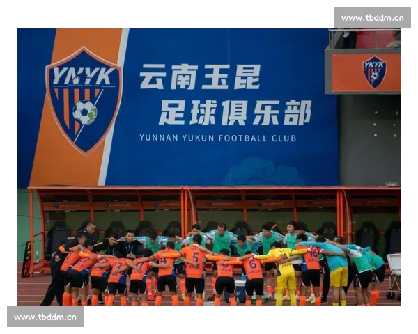 昨日足球赛事回顾：豪门强队逆袭胜利 争冠形势愈加紧张 - 副本 (2)